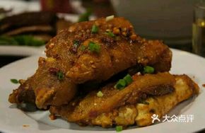 Special Hand-grab Pork Trotter