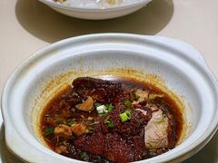 -老码头黑皮肘子锅包肉(赣水路店)