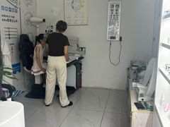 -精视达眼镜•专业儿童配镜中心(学府大道店)