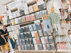 -优衣库(上海金桥国际商业广场店)