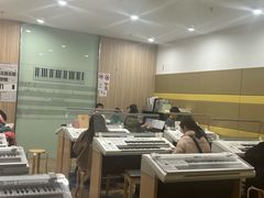 -雅马哈音乐中心 钢琴双排键鼓吉他(静安大融城店)