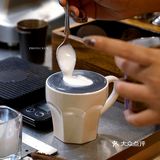 无脸男热饮☕要火🔥圣诞氛围十足🎄萌炸的暖心小店