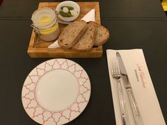 -Salon de The de Joel Robuchon(外滩18号店)