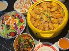 -多嘴超级肉蟹煲(杉杉国潮主题店)