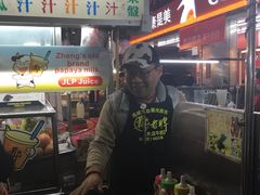 -六合夜市