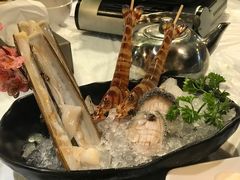 -鲜入围煮花胶鸡海鲜火锅