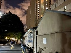 -红宝石·鲜奶小方·海派西点房(南丹店)