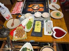 -老牌坊云南鱼豆花火锅(哈西万达店)