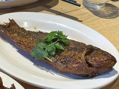 酥鲫鱼-左邻右舍褡裢火烧(石榴园店)