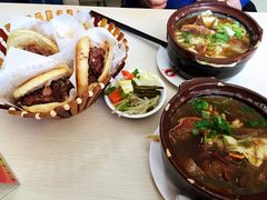 -闫家驴肉老店(华电一校店)