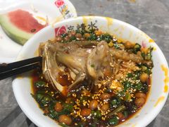 -忘情水鱼头·鲜鱼火锅(滨江中路店)