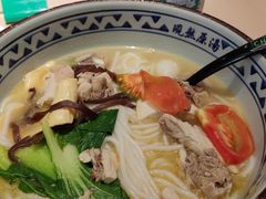 -蒙自源米线大王(东站店)