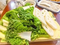 -菌之家·专业纯野生菌火锅·特色炒菌