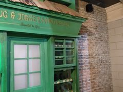 -逃脱反斗城沉浸剧情密室(阳光新业中心店)