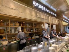 -雍和会海鲜姿造自助(湖东路店)