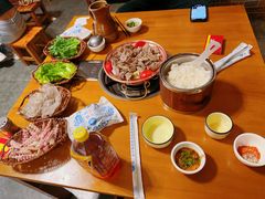 -阿婆情腊排骨火锅(金虹路店)