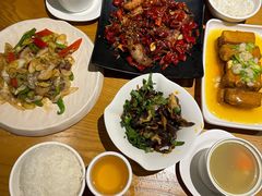 -隔壁老王·家常云南菜(花巷店)