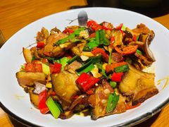 大蒜炒湘西腊肉-爷爷的土钵菜(街道口店)