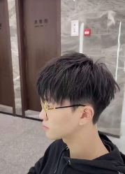 -Kraemer Paris  苏豪路易士·嘉玛发廊