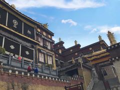 -噶丹松赞林寺