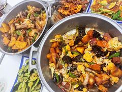 -马克力木手抓炕锅烤羊肉(盐湖一小区店)