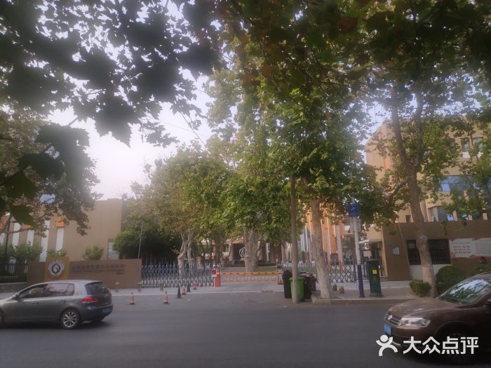 山东省青岛第二中学(江西路分校)图片