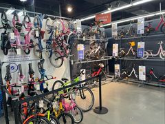 -迪卡侬(西三旗店)