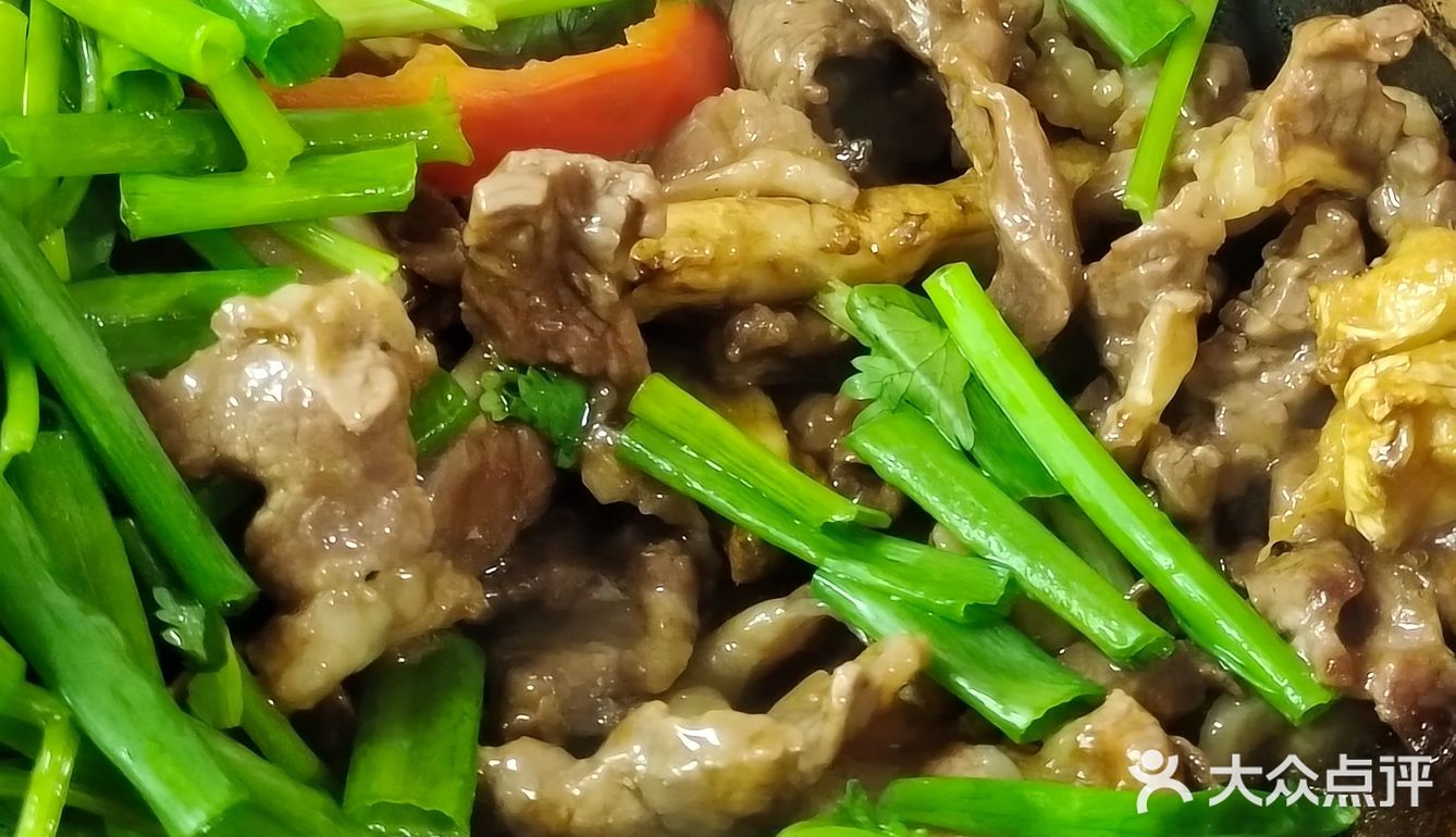 抵食夹大件的煲仔菜～秋哥美食