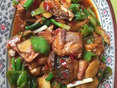 红烧鱼-农家土菜老煨锅(木鱼镇店)