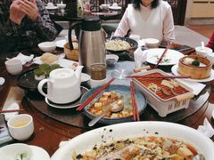 -广州中心皇冠假日酒店·百粤楼