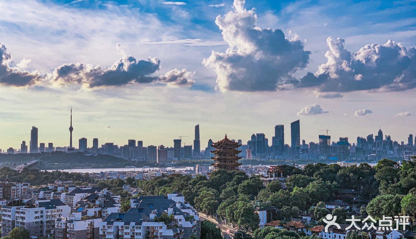 黄鹤楼是这座城的精神图腾