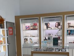 -大连何氏眼科医院