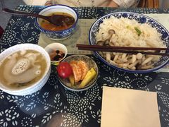 -蜗牛小馆醉乡民谣云南菜(惠新西里店)