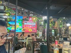 -临界音乐酒馆·小龙虾·江湖菜(华熙LIVE·鱼洞店)