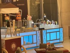 -元一希尔顿酒店·鲜切牛肉火锅禅自助餐厅