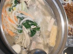 -烹然四季椰子鸡火锅(姚家园万象汇店)