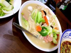 三鲜腐皮卷-霸道酸菜鱼