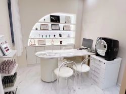 -美肤盾祛痘·问题肌头疗管理中心