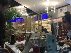 大堂-屋头串串(新街里店)