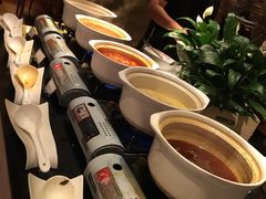 自助调料区-OPEN開全日自助餐厅·西餐·海鲜(佛山希尔顿酒店)