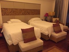 三亚亚龙湾华宇度假酒店(原三亚华宇皇冠假日酒)-三亚亚龙湾雅高美爵酒店