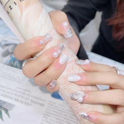 -七彩虹美甲美睫 半永久