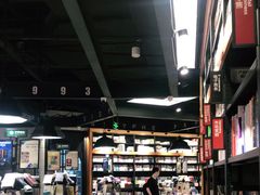 -西西弗书店&矢量咖啡(凯德晶萃广场店)
