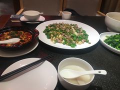 -万重锦·人文川菜馆(骡马市店)