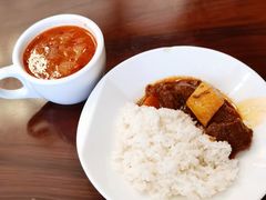 红烩牛肉饭送罗宋汤-东海咖啡馆