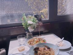 靠窗位-芳草地西式融合餐厅(回龙窝店)