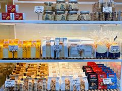 零售区-面包森林(鲁邦风情街店)