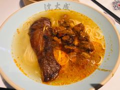 爆鱼辣肉面-沈大成(南京东路店)