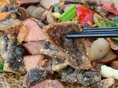 蕨粑炒腊肉-古城苗家土菜馆(河景餐厅店)