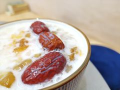 鲜奶银耳炖桃胶-小团圆糖水铺(襄阳南路店)